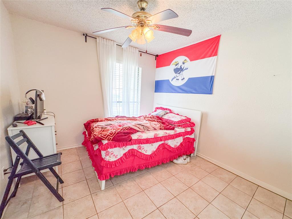 1602 Autumn Breeze Lane Property Photo 23