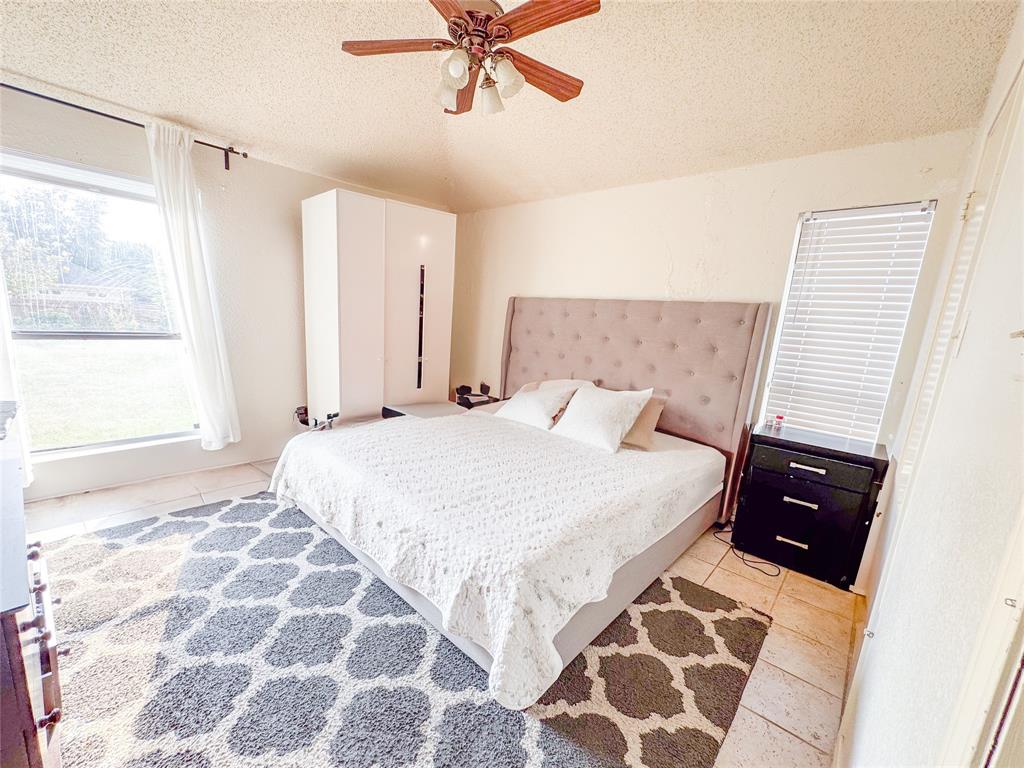 1602 Autumn Breeze Lane Property Photo 26