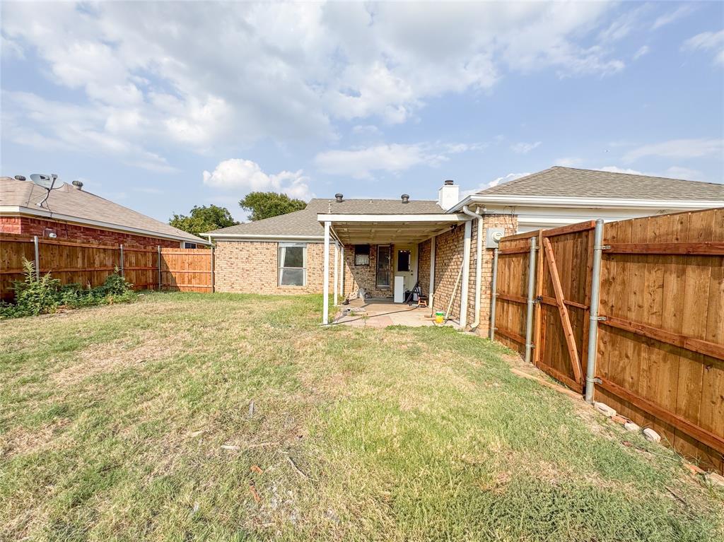 1602 Autumn Breeze Lane Property Photo 29