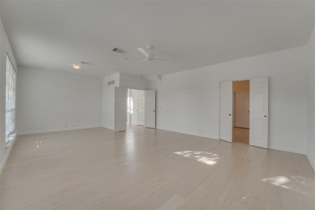 558 Presidio Drive Property Photo 18
