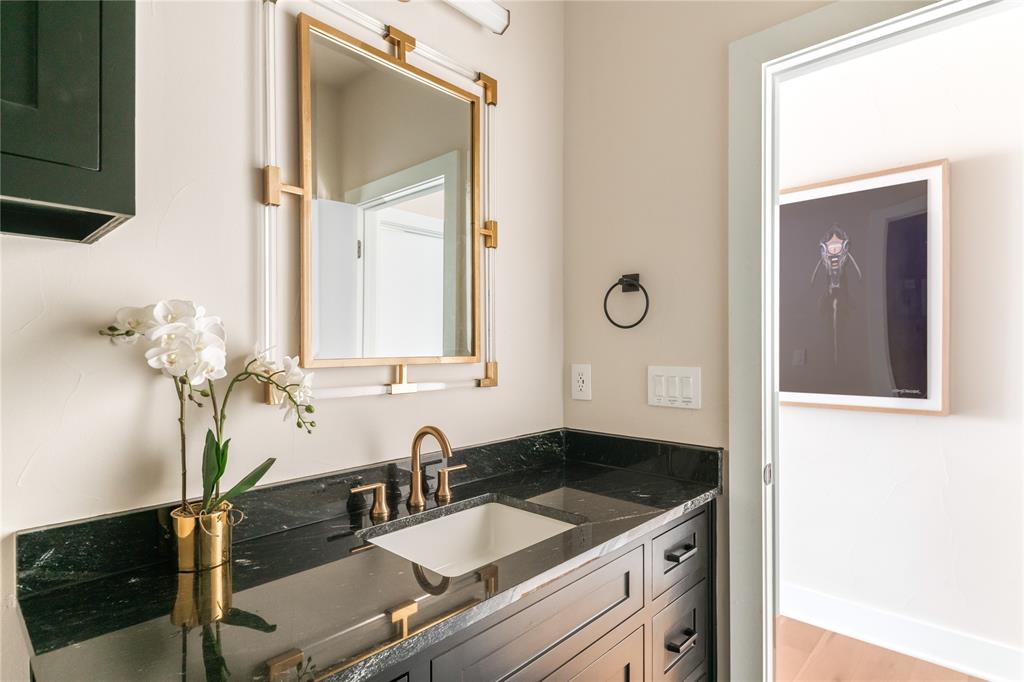5579 County Road 2013 Property Photo 15