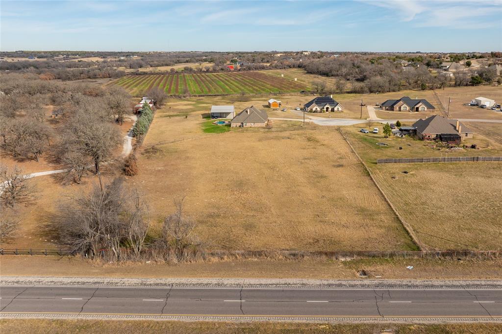 112 Bruce Crandall Court Property Photo 5