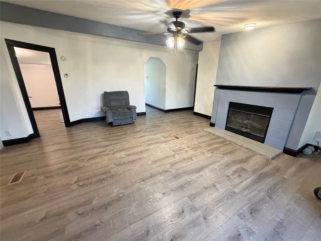 222 Hix Road Property Photo 2