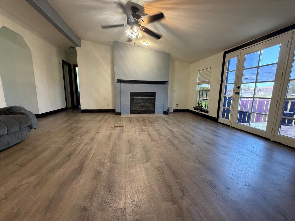 222 Hix Road Property Photo 3