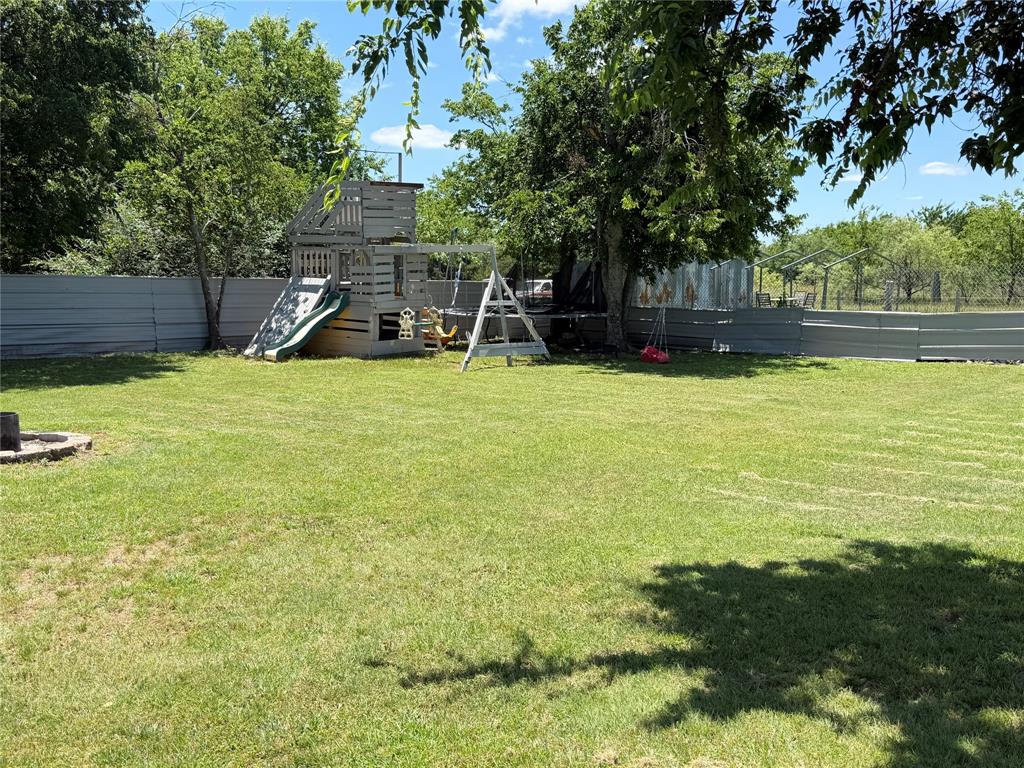 222 Hix Road Property Photo 27