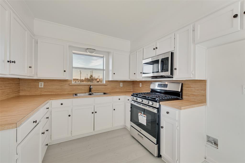 101 E Marshall Street Property Photo 19