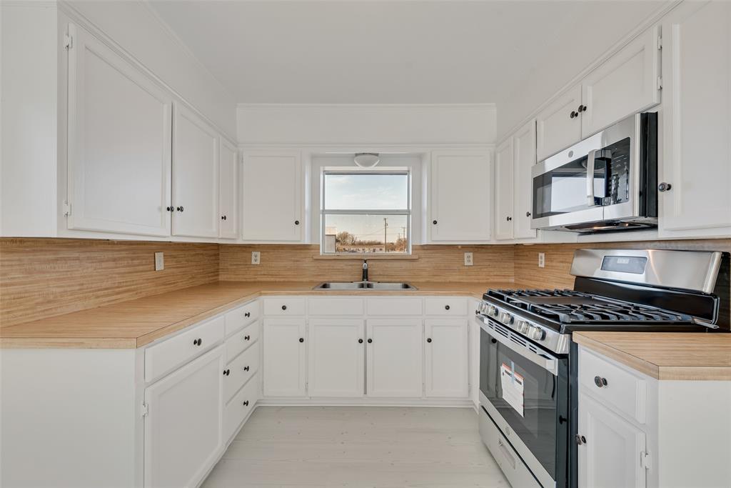101 E Marshall Street Property Photo 20