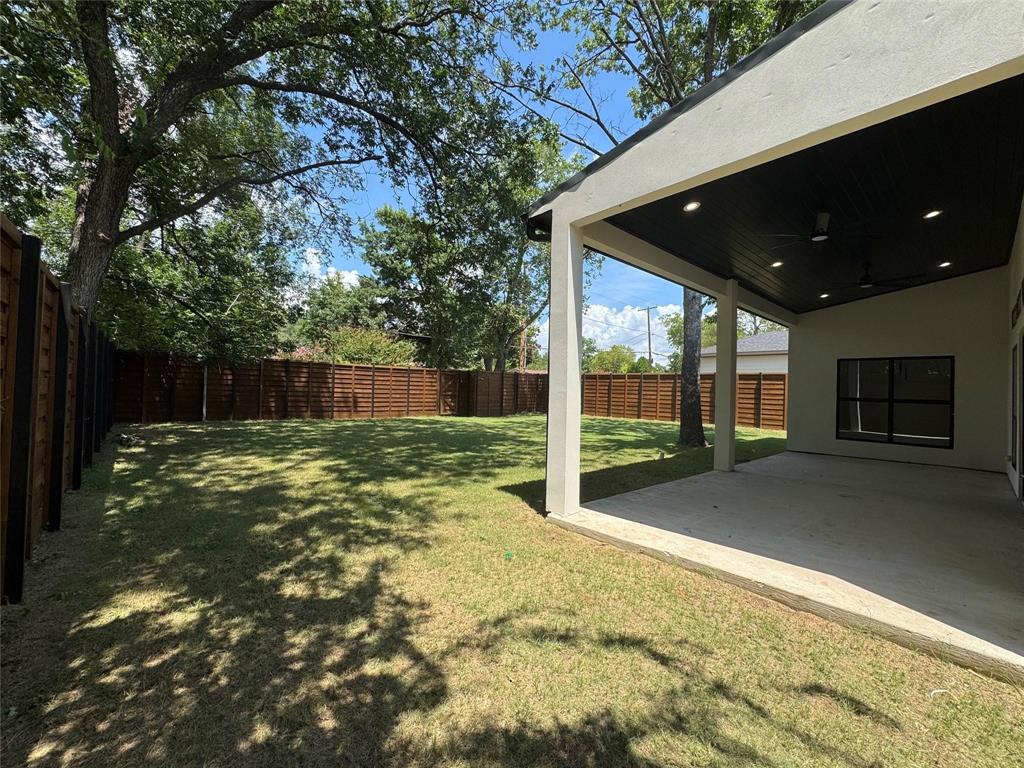 3631 Espanola Drive Property Photo 21
