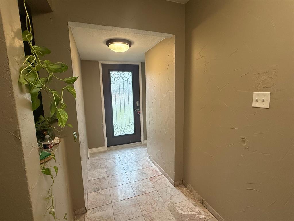 3240 Valley Forge Trail Property Photo 4