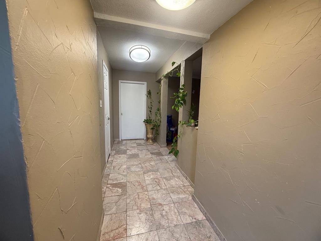 3240 Valley Forge Trail Property Photo 5
