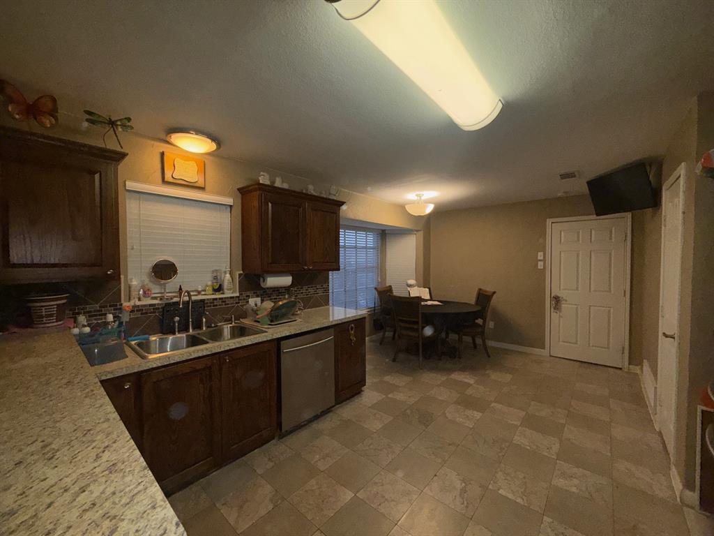 3240 Valley Forge Trail Property Photo 7