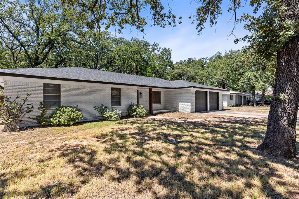 322 S Barbara Property Photo 6