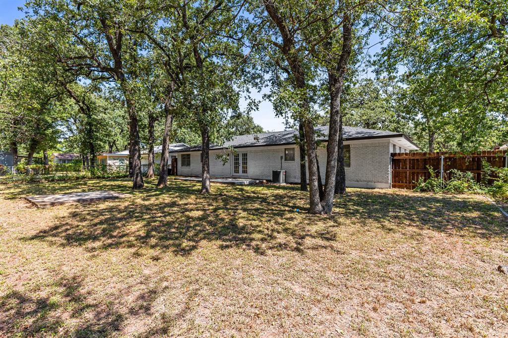 322 S Barbara Property Photo 10