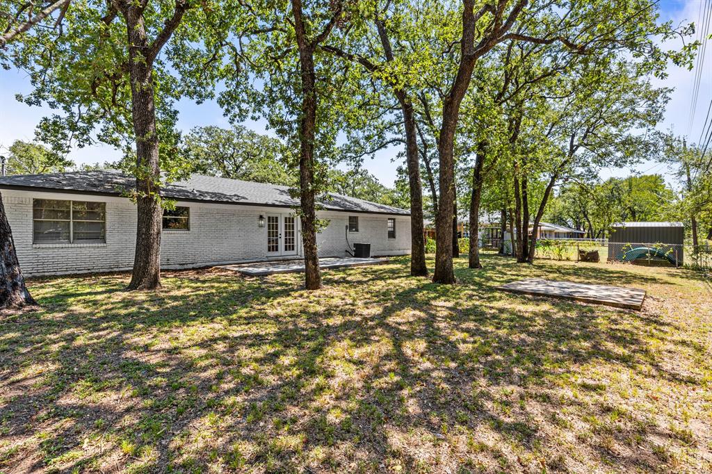 322 S Barbara Property Photo 12