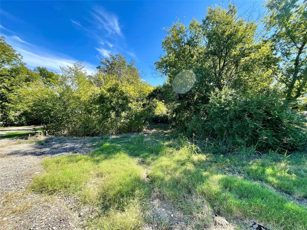 406 State Highway 24 Property Photo 2