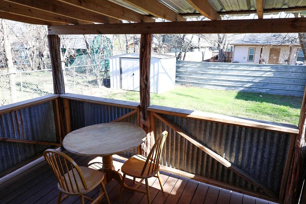 955 N Stephen Avenue Property Photo 24
