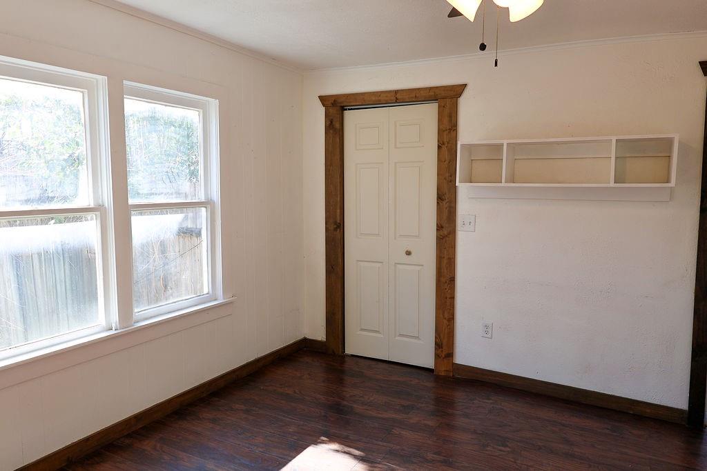 955 N Stephen Avenue Property Photo 28