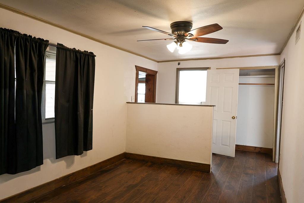 955 N Stephen Avenue Property Photo 36