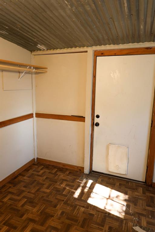 955 N Stephen Avenue Property Photo 37