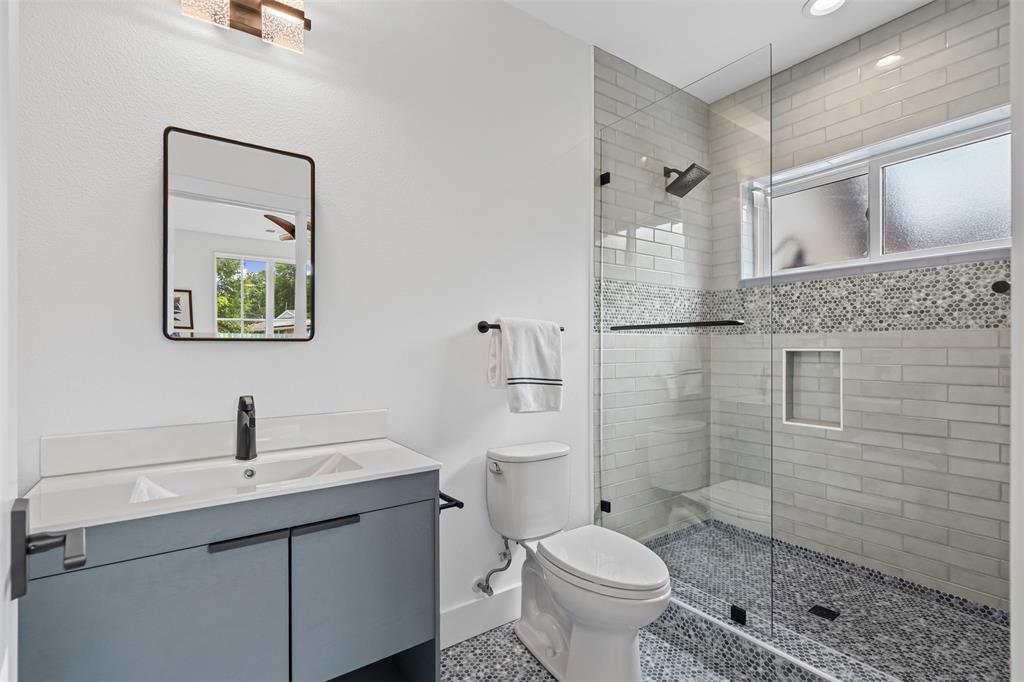 9007 Leaside Drive Property Photo 21