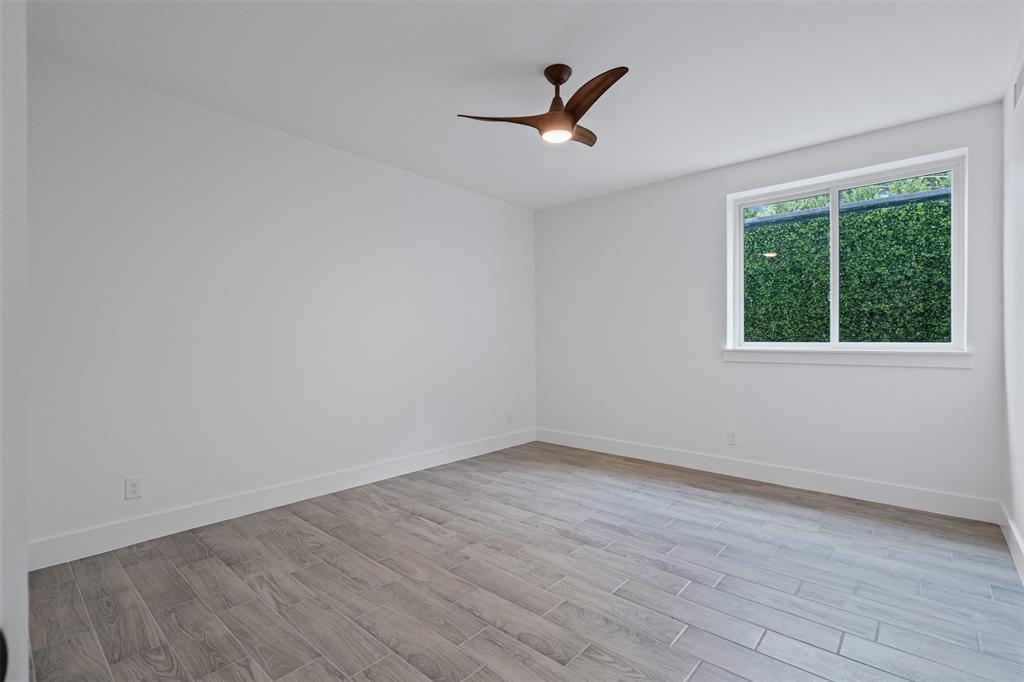 9007 Leaside Drive Property Photo 32