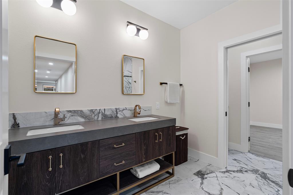 9007 Leaside Drive Property Photo 33