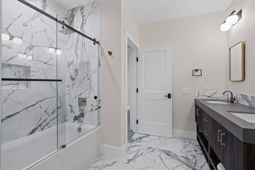 9007 Leaside Drive Property Photo 34