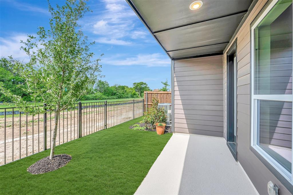 5821 Water Bridge Lane Property Photo 3