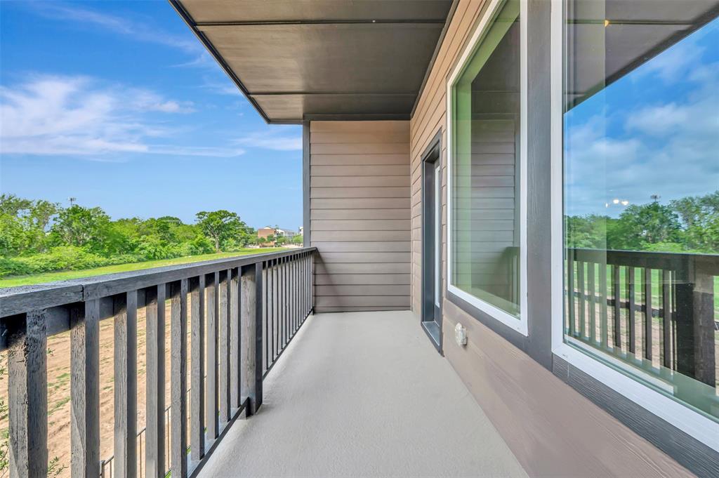 5821 Water Bridge Lane Property Photo 4