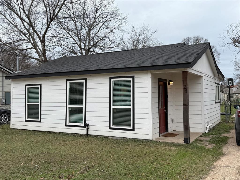 124 Cedar Street Property Photo 1