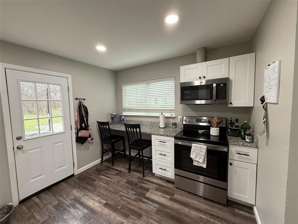 124 Cedar Street Property Photo 4