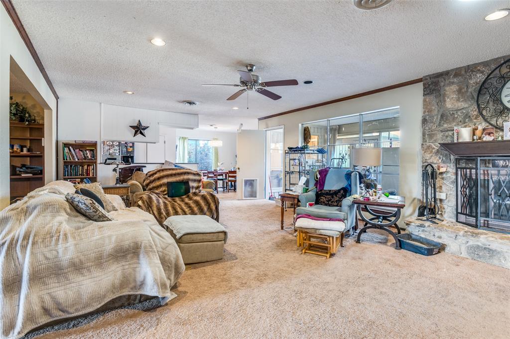 305 Cedar Creek Court Property Photo 9