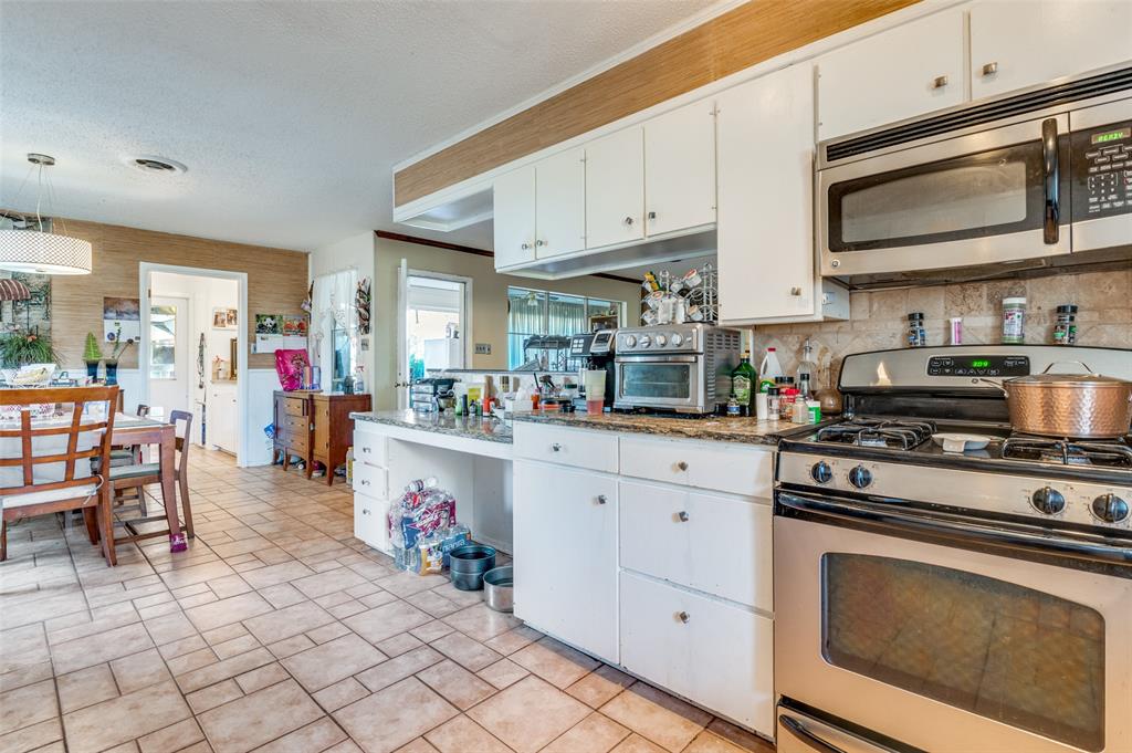 305 Cedar Creek Court Property Photo 14