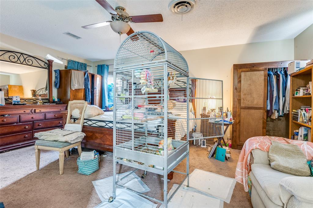 305 Cedar Creek Court Property Photo 16