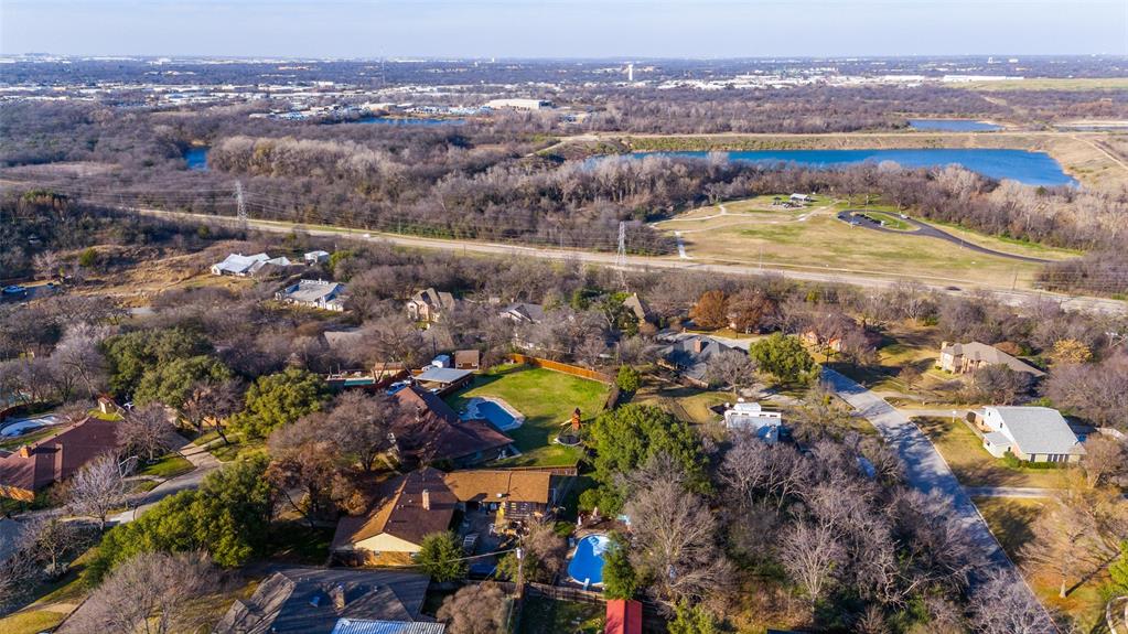 305 Cedar Creek Court Property Photo 28
