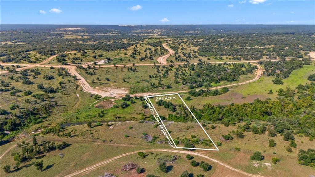 9249 Creek Side Drive Property Photo 4