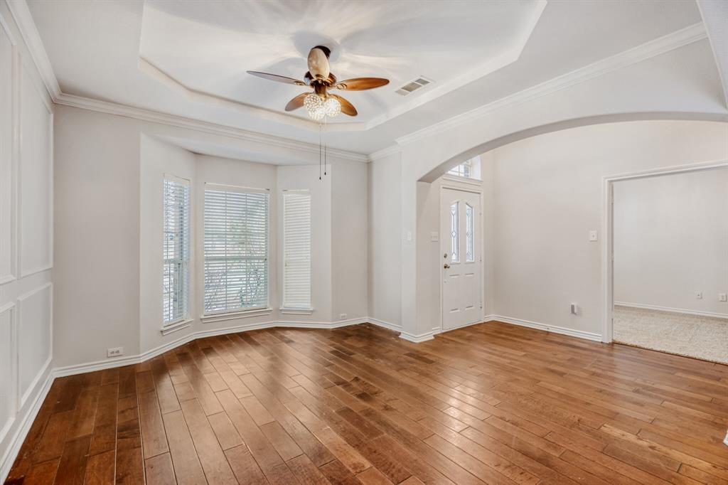 2207 Creekedge Court Property Photo 6