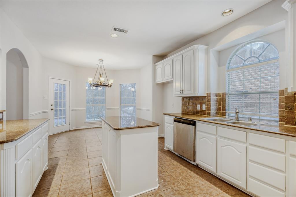 2207 Creekedge Court Property Photo 10