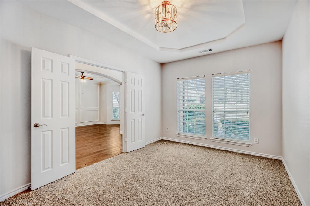 2207 Creekedge Court Property Photo 14
