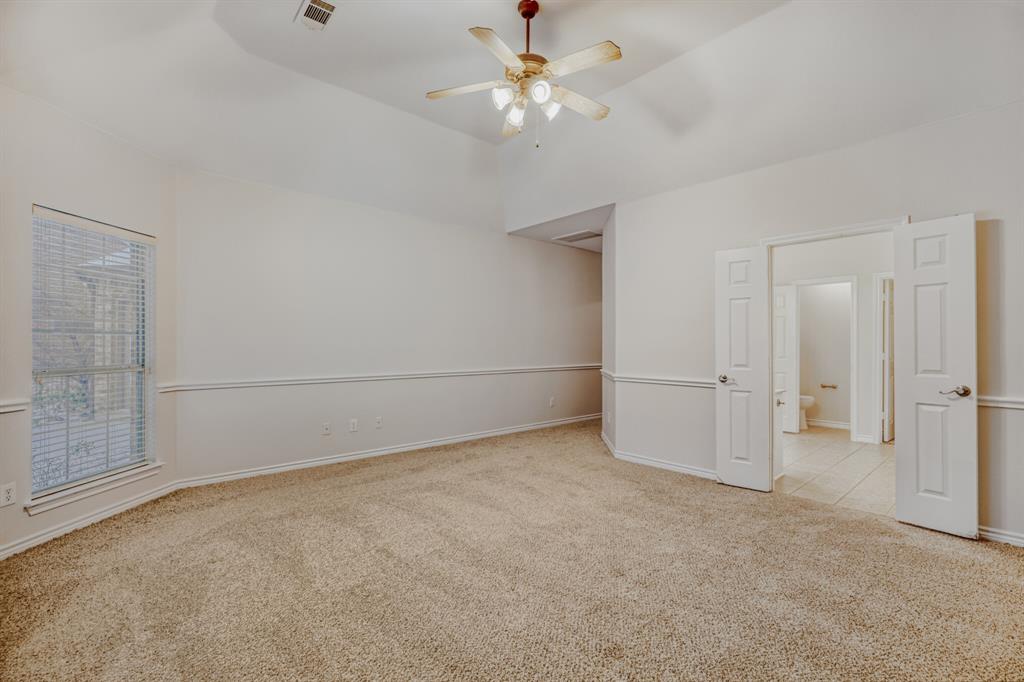 2207 Creekedge Court Property Photo 16