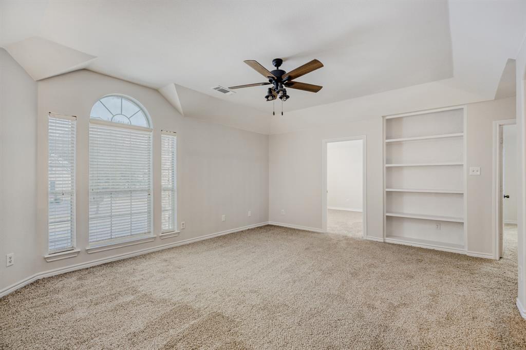 2207 Creekedge Court Property Photo 17