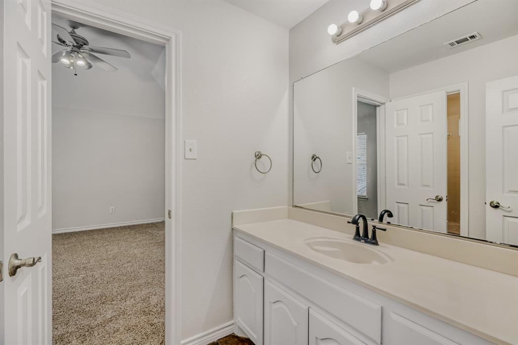 2207 Creekedge Court Property Photo 23