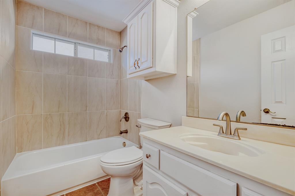 2207 Creekedge Court Property Photo 24