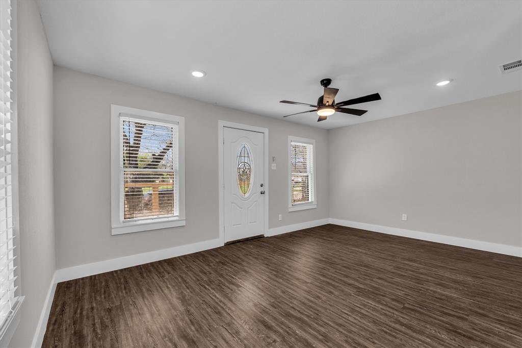 1908 S 19th Street Property Photo 6