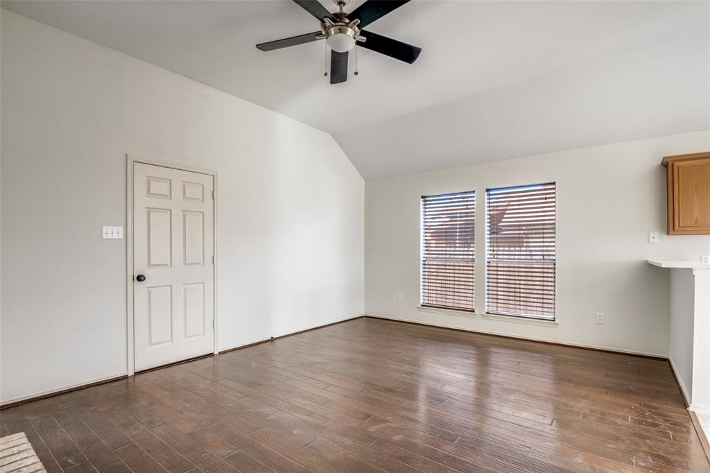 2953 Firewheel Drive Property Photo 9