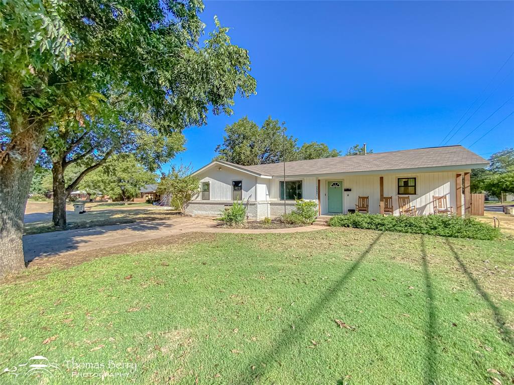 1502 Sunset Street Property Photo 1