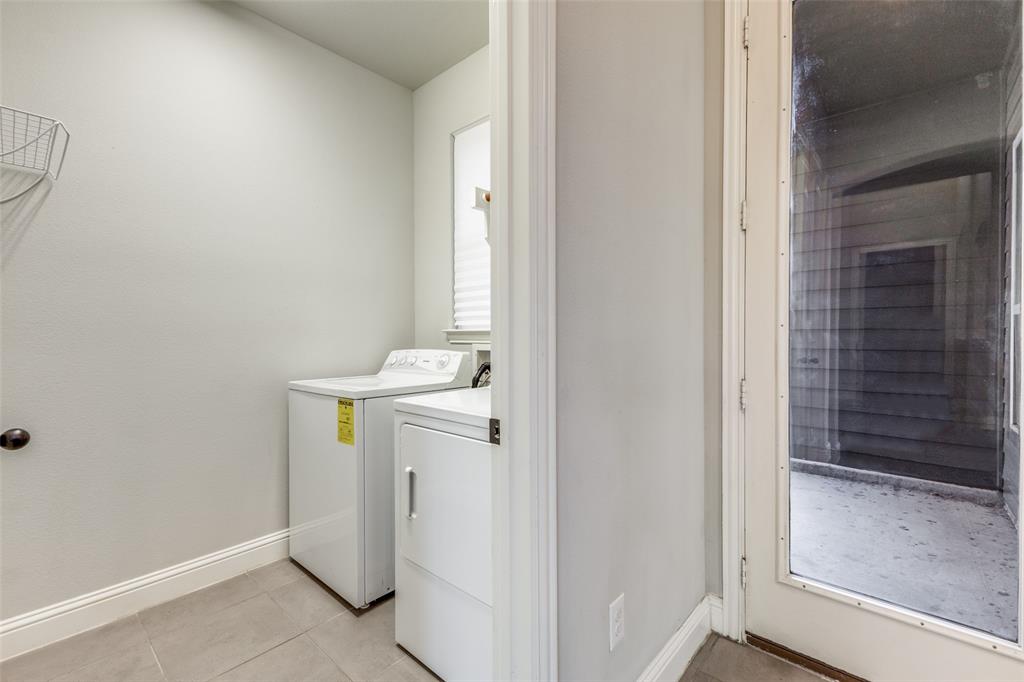 828 Rohan Drive Property Photo 13