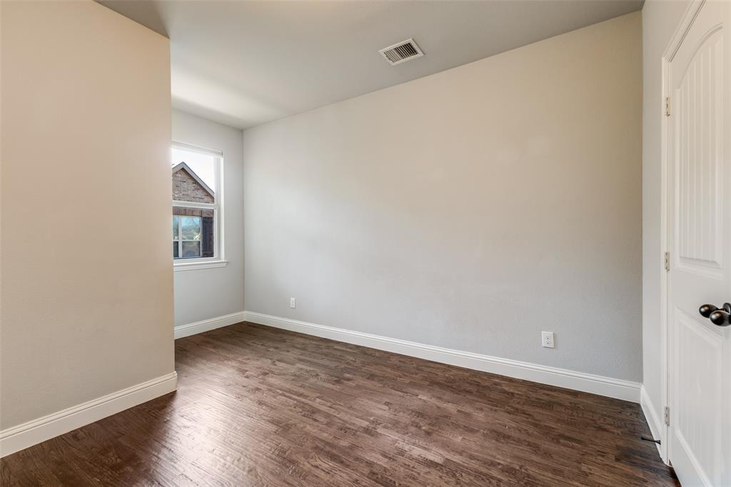 828 Rohan Drive Property Photo 16