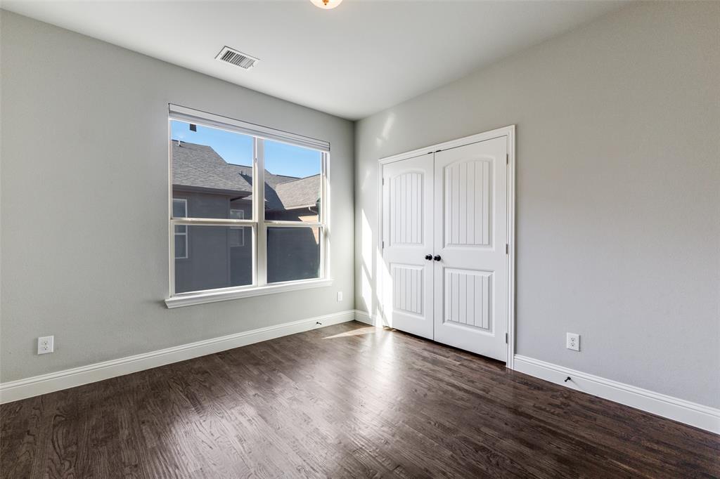 828 Rohan Drive Property Photo 18