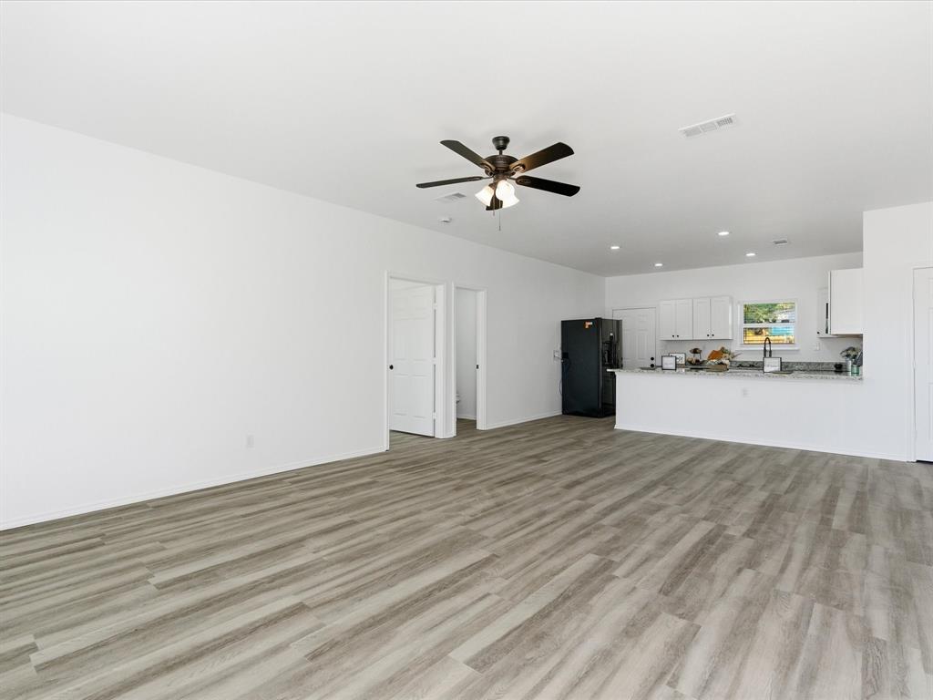 408 Susan Drive Property Photo 6